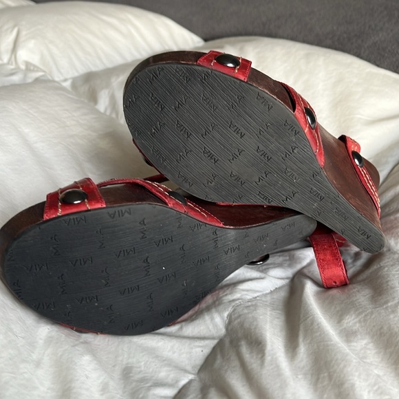 Red Wedge Heels - Picture 5 of 5